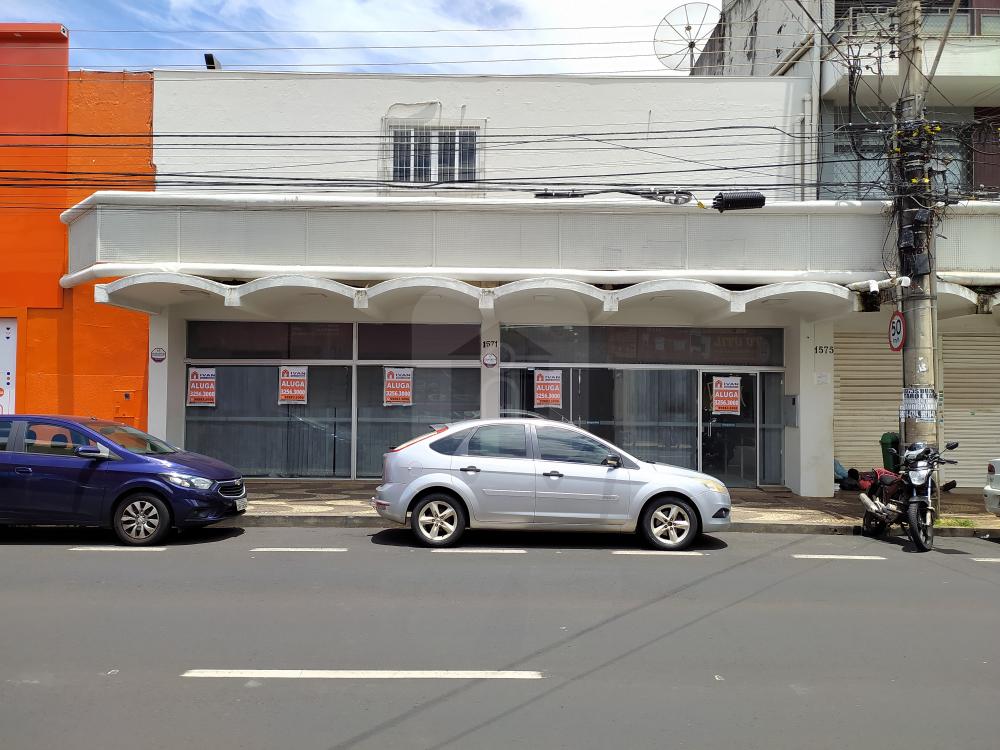 Alugar Comercial / Loja em Uberl&acirc;ndia R$ 24.000,00 - Foto 1