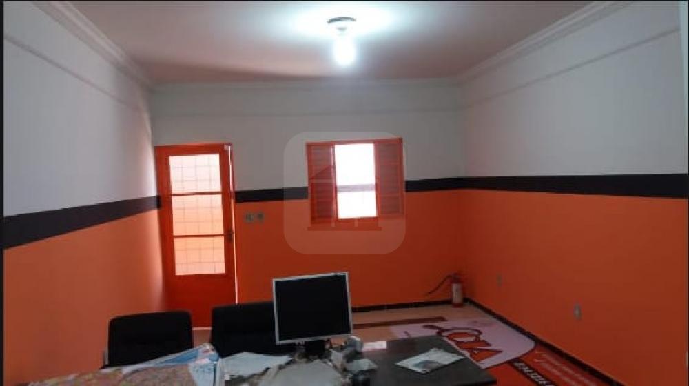 Alugar Comercial / Galp&atilde;o em Uberl&acirc;ndia R$ 8.000,00 - Foto 8