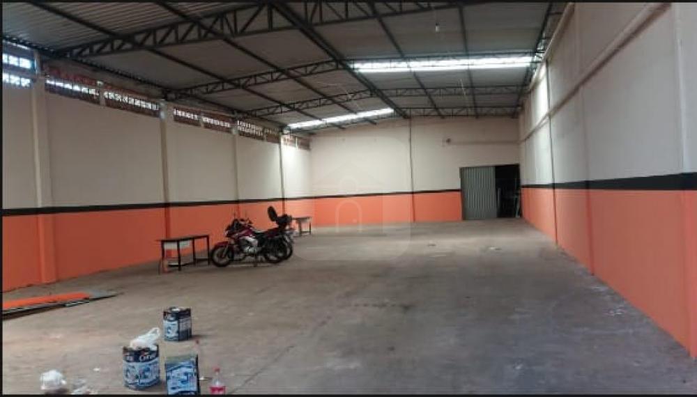 Alugar Comercial / Galp&atilde;o em Uberl&acirc;ndia R$ 8.000,00 - Foto 5