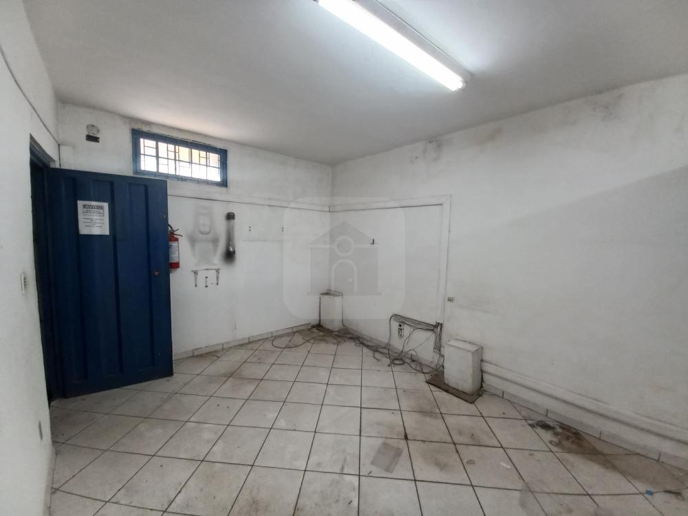 Alugar Comercial / Galp&atilde;o em Uberl&acirc;ndia R$ 4.500,00 - Foto 7