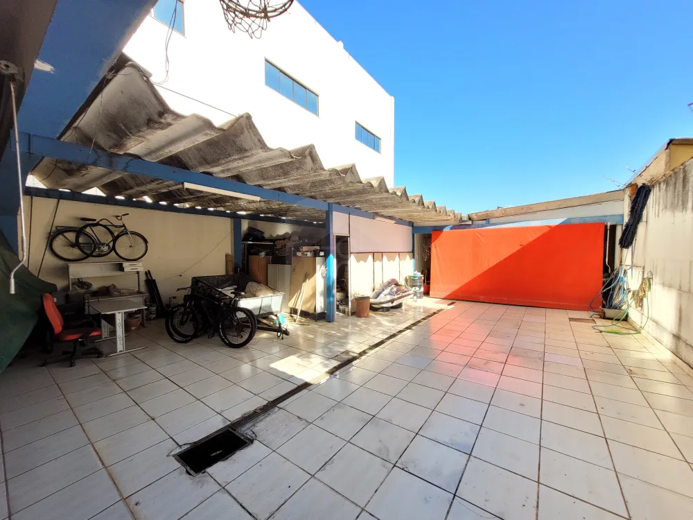 Alugar Comercial / Loja em Uberl&acirc;ndia R$ 7.500,00 - Foto 9