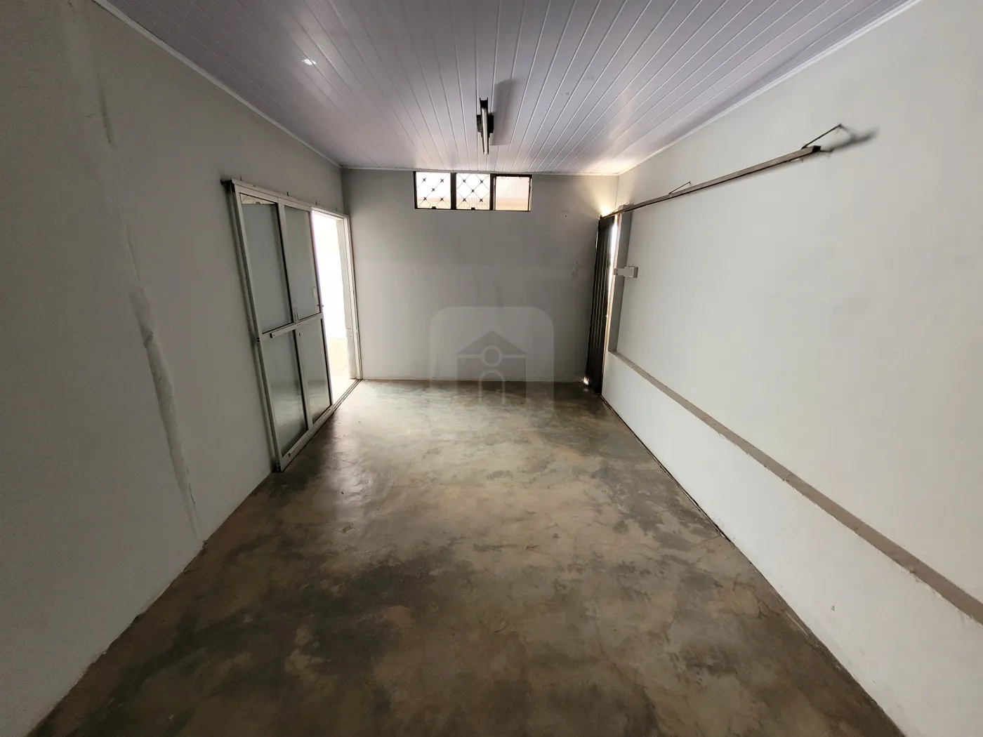 Alugar Comercial / Loja em Uberl&acirc;ndia R$ 3.300,00 - Foto 20