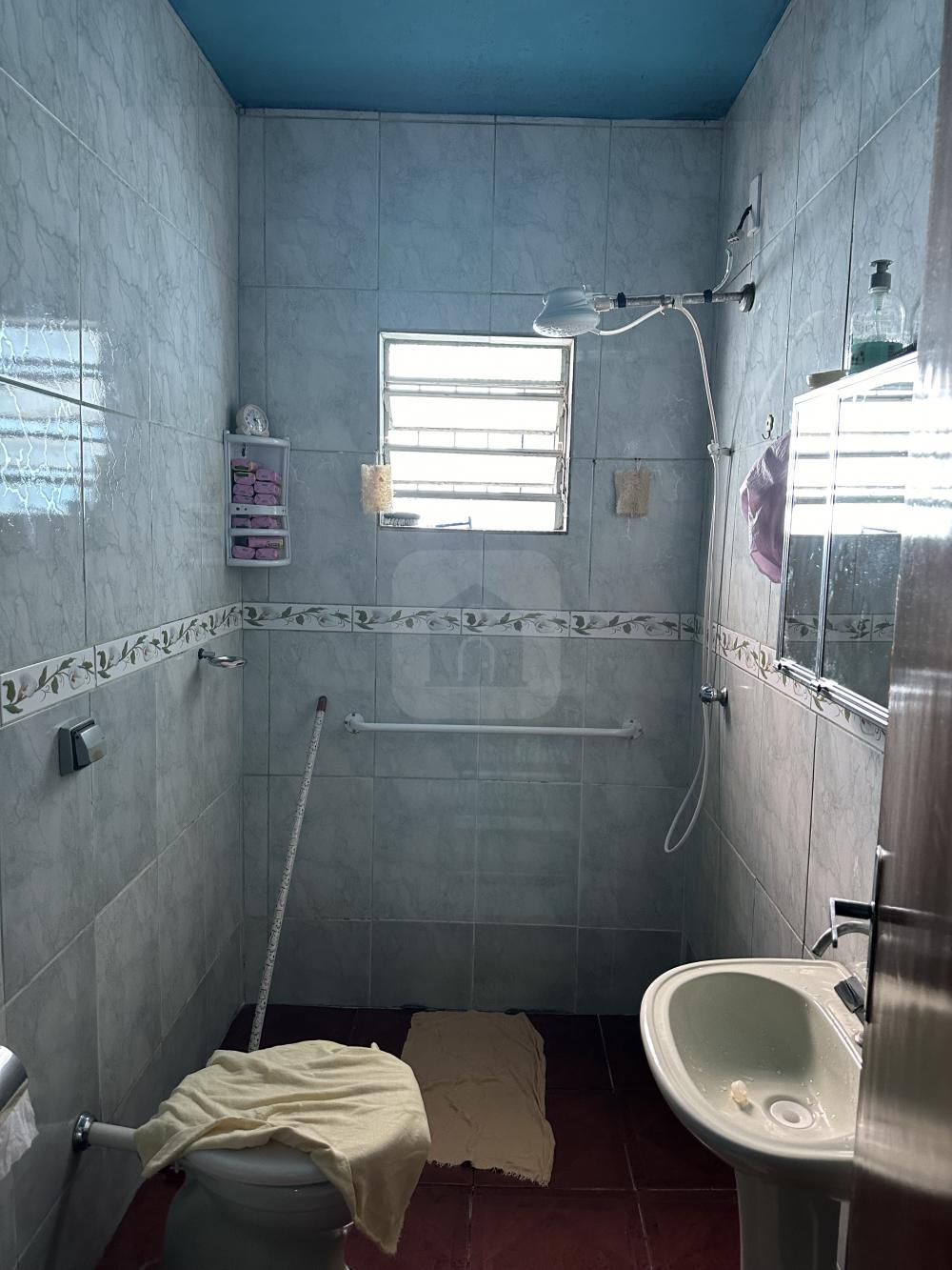 Comprar Casa / Padr&atilde;o em Araguari R$ 430.000,00 - Foto 5