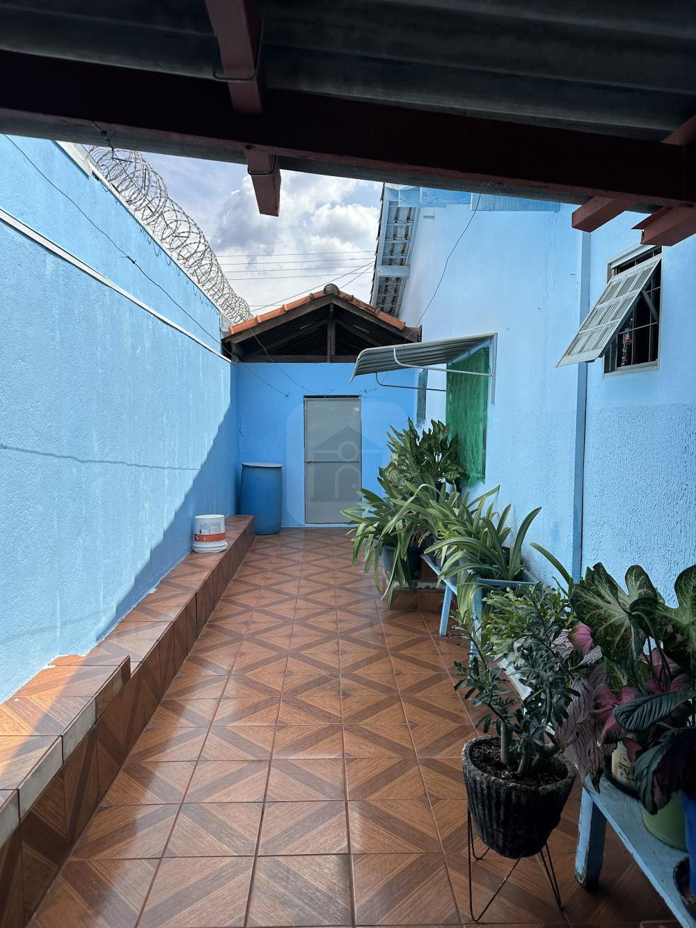 Comprar Casa / Padr&atilde;o em Araguari R$ 430.000,00 - Foto 9