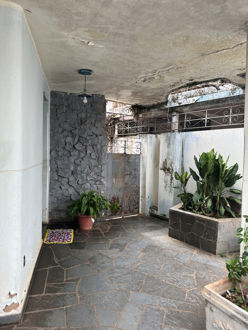 Comprar Casa / Padr&atilde;o em Araguari R$ 550.000,00 - Foto 1