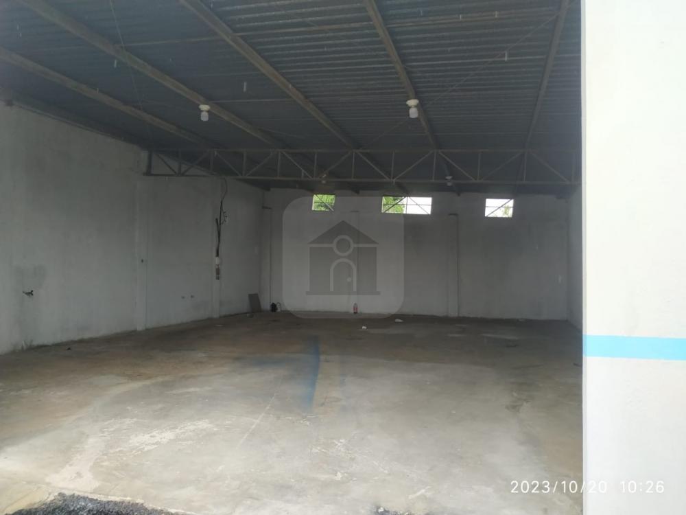Comprar Comercial / Galp&atilde;o em Araguari R$ 250.000,00 - Foto 6