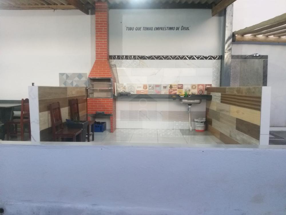 Comprar Comercial / Galp&atilde;o em Araguari R$ 250.000,00 - Foto 11