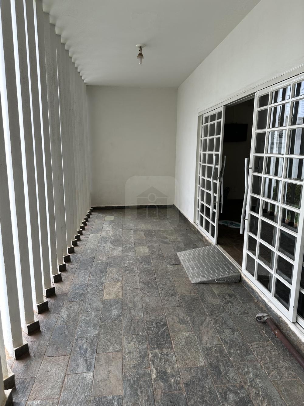 Comprar Comercial / Casa Comercial em Araguari R$ 1.500.000,00 - Foto 1