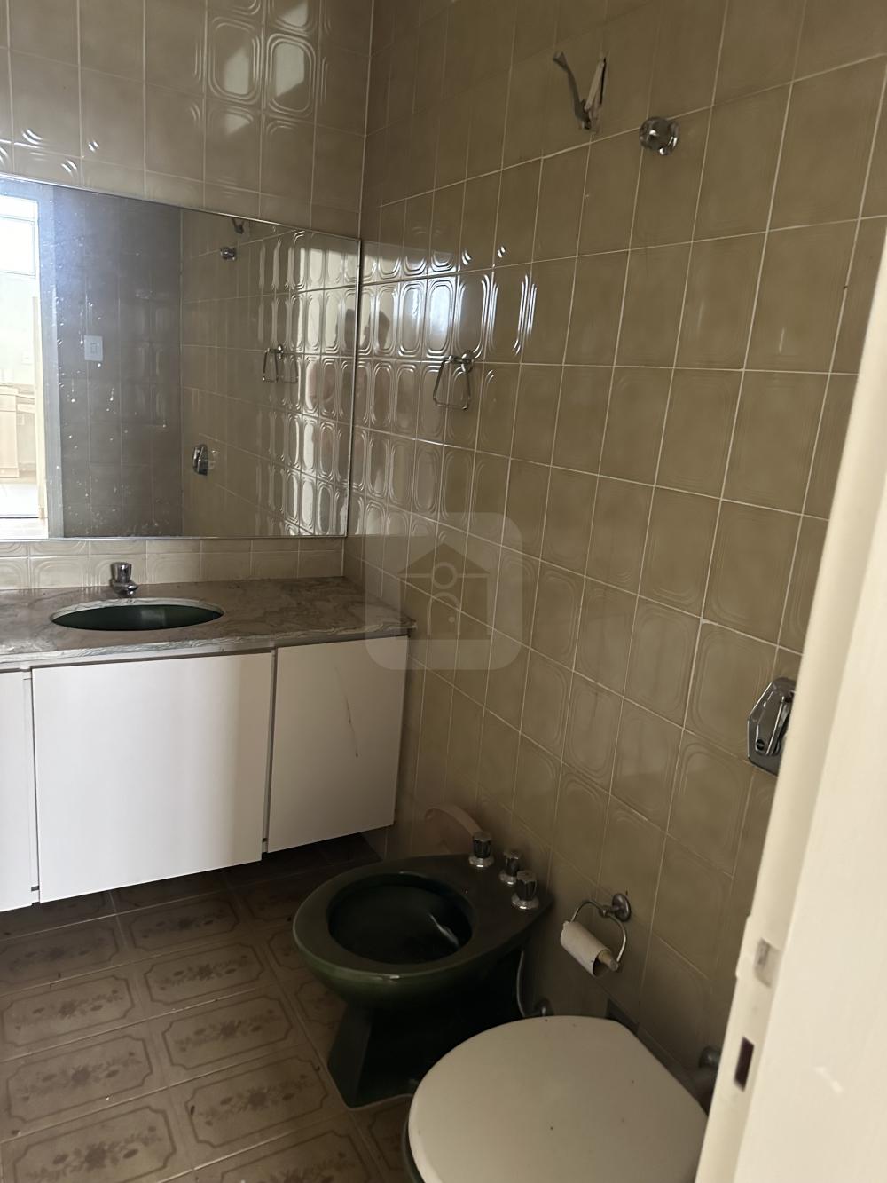 Comprar Comercial / Casa Comercial em Araguari R$ 1.500.000,00 - Foto 14