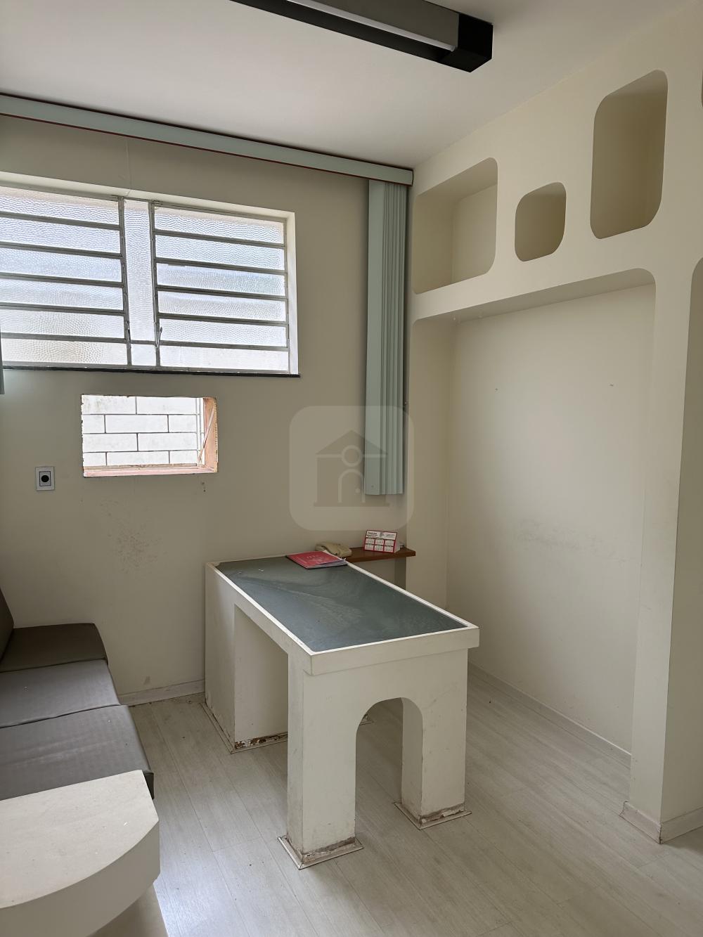 Comprar Comercial / Casa Comercial em Araguari R$ 1.500.000,00 - Foto 13