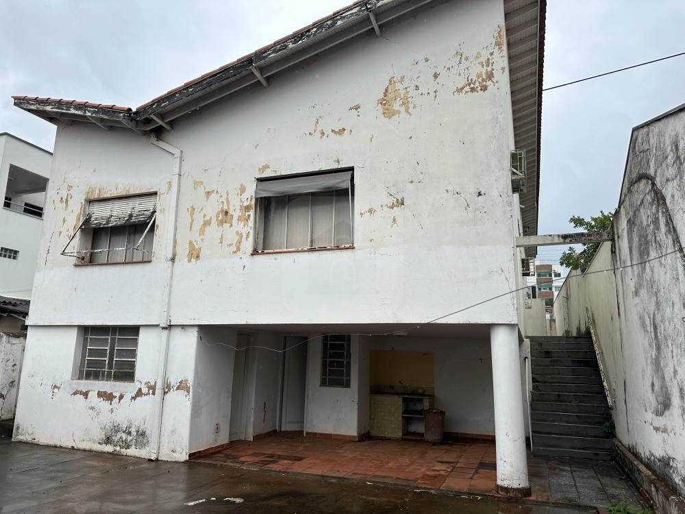 Comprar Comercial / Casa Comercial em Araguari R$ 1.500.000,00 - Foto 18