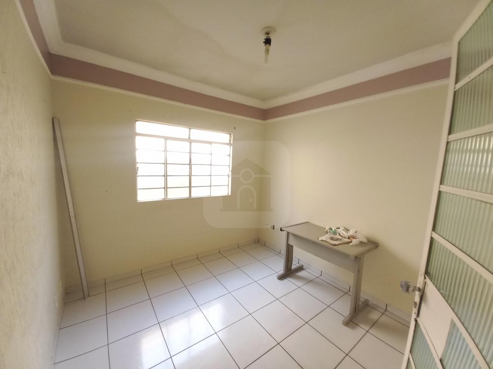 Alugar Comercial / Casa Comercial em Uberl&acirc;ndia R$ 6.000,00 - Foto 8