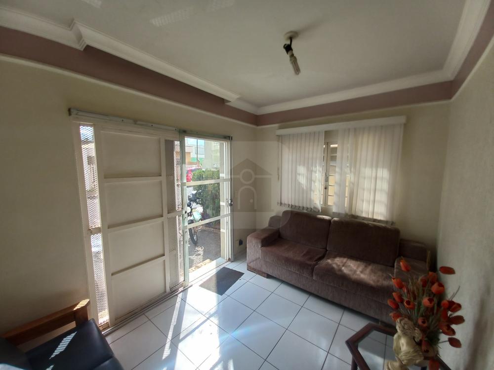 Alugar Comercial / Casa Comercial em Uberl&acirc;ndia R$ 6.000,00 - Foto 2