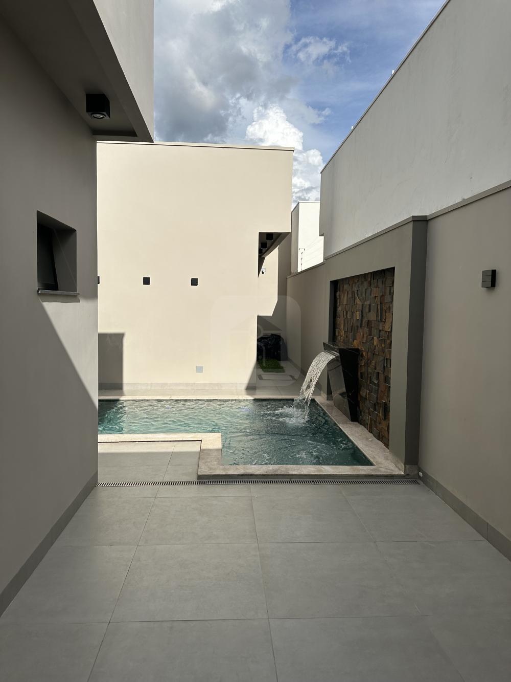 Comprar Casa / Padr&atilde;o em Araguari R$ 1.250.000,00 - Foto 18