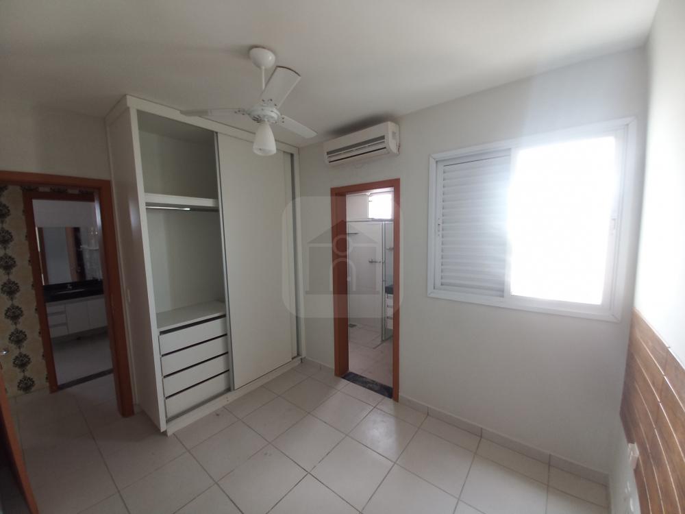 Alugar Apartamento / Padr&atilde;o em Uberl&acirc;ndia R$ 1.900,00 - Foto 3