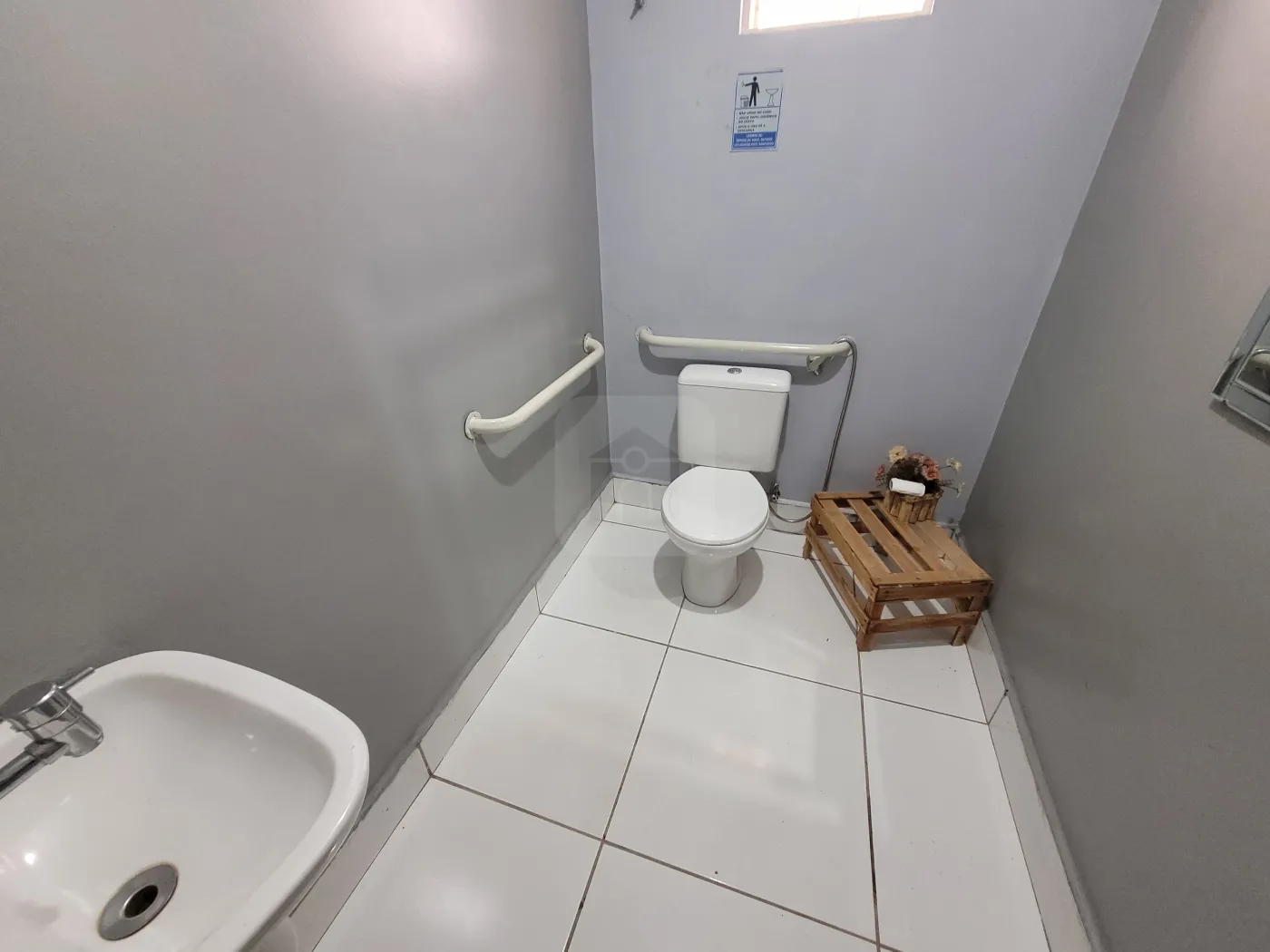 Alugar Comercial / Loja em Uberl&acirc;ndia R$ 15.000,00 - Foto 7