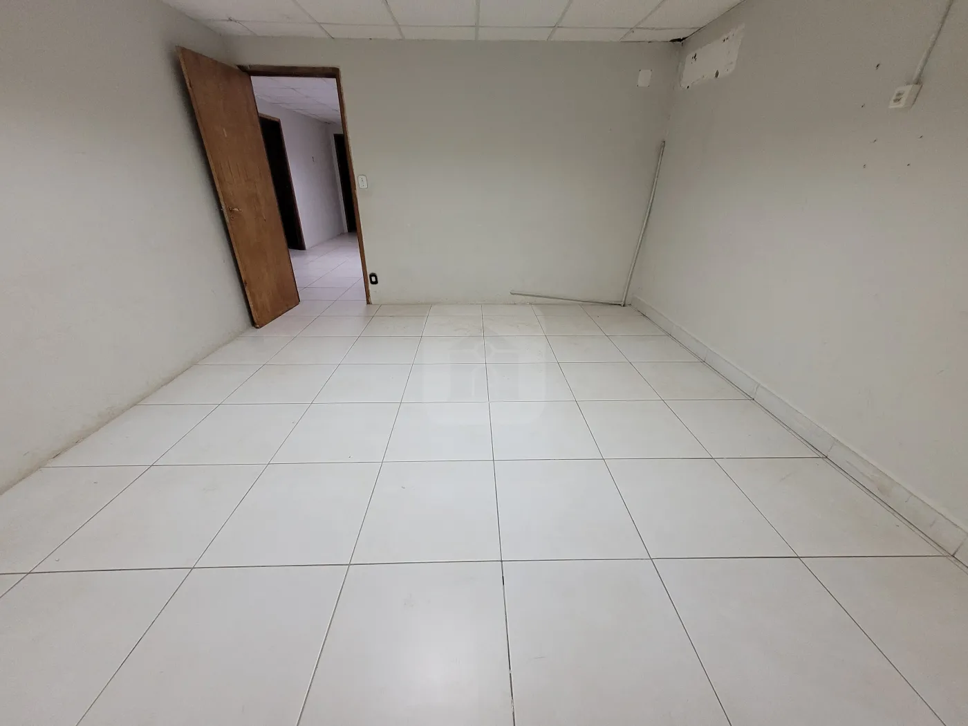 Alugar Comercial / Loja em Uberl&acirc;ndia R$ 15.000,00 - Foto 11