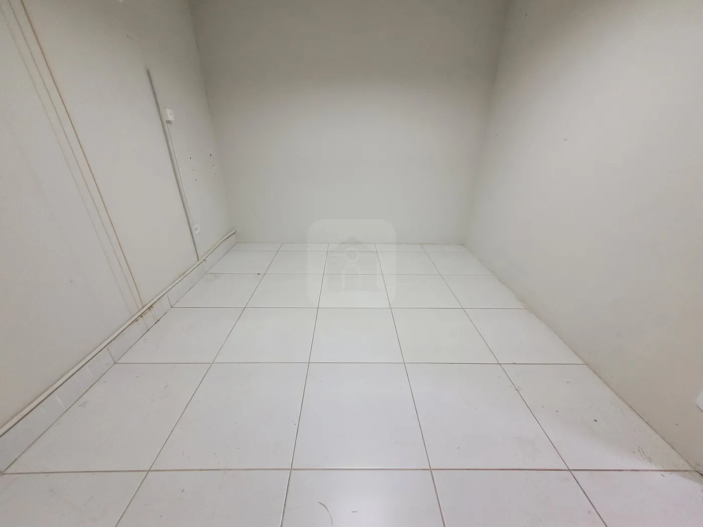 Alugar Comercial / Loja em Uberl&acirc;ndia R$ 15.000,00 - Foto 17