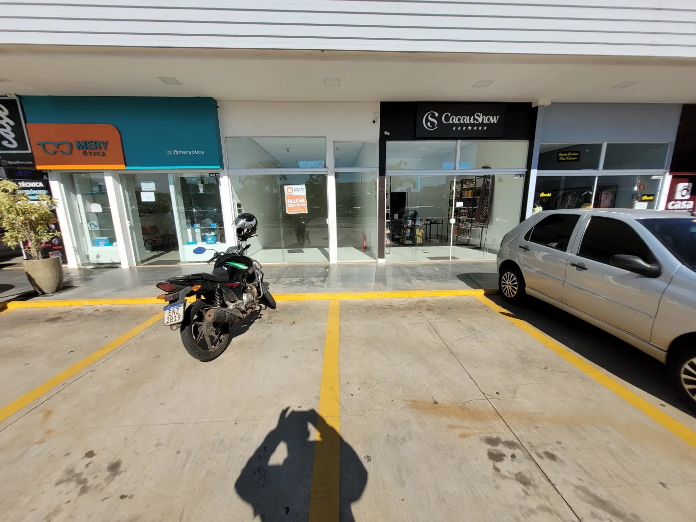 Comprar Comercial / Loja em Uberl&acirc;ndia - Foto 1