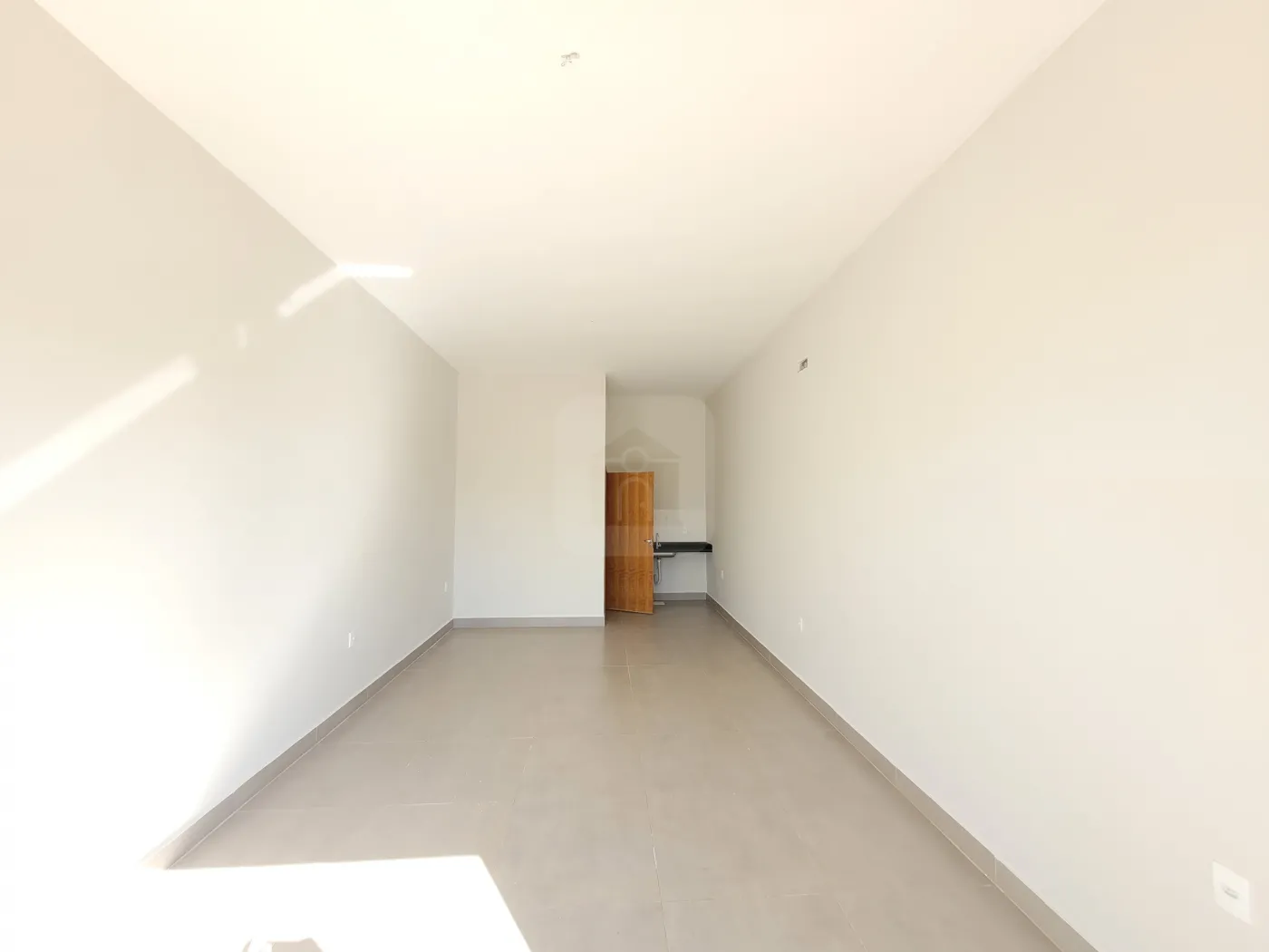 Alugar Comercial / Loja em Uberl&acirc;ndia R$ 1.600,00 - Foto 3