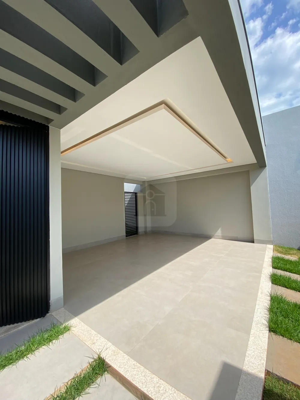 Comprar Casa / Padr&atilde;o em Araguari R$ 780.000,00 - Foto 4