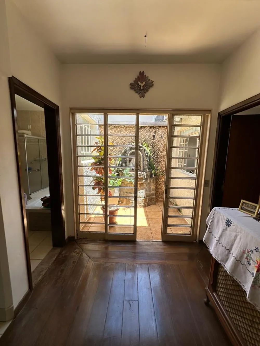 Alugar Comercial / Casa Comercial em Araguari R$ 7.500,00 - Foto 17
