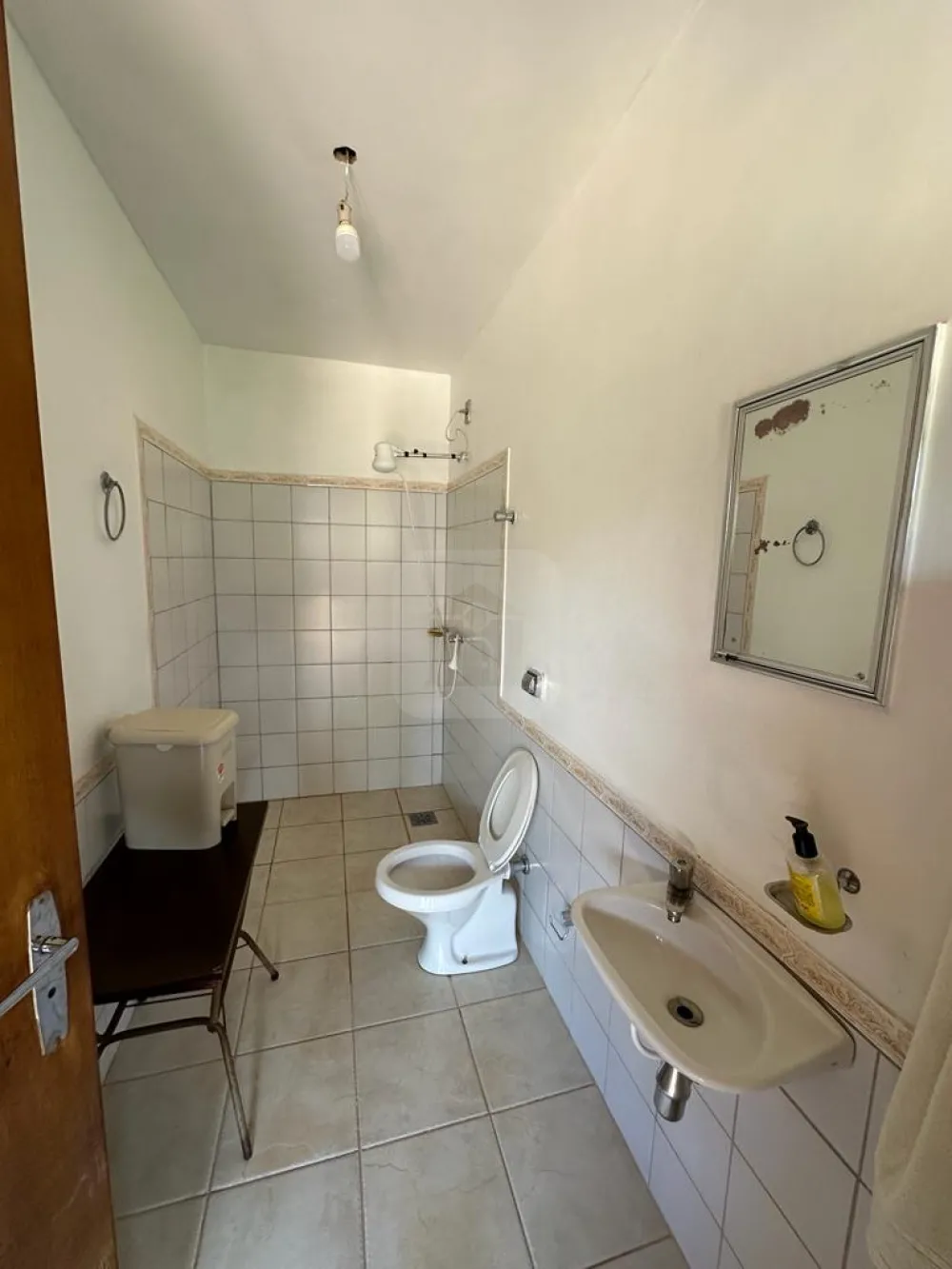 Alugar Comercial / Casa Comercial em Araguari R$ 7.500,00 - Foto 12