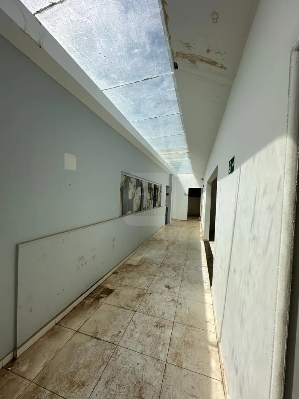 Alugar Comercial / Casa Comercial em Araguari R$ 4.500,00 - Foto 4