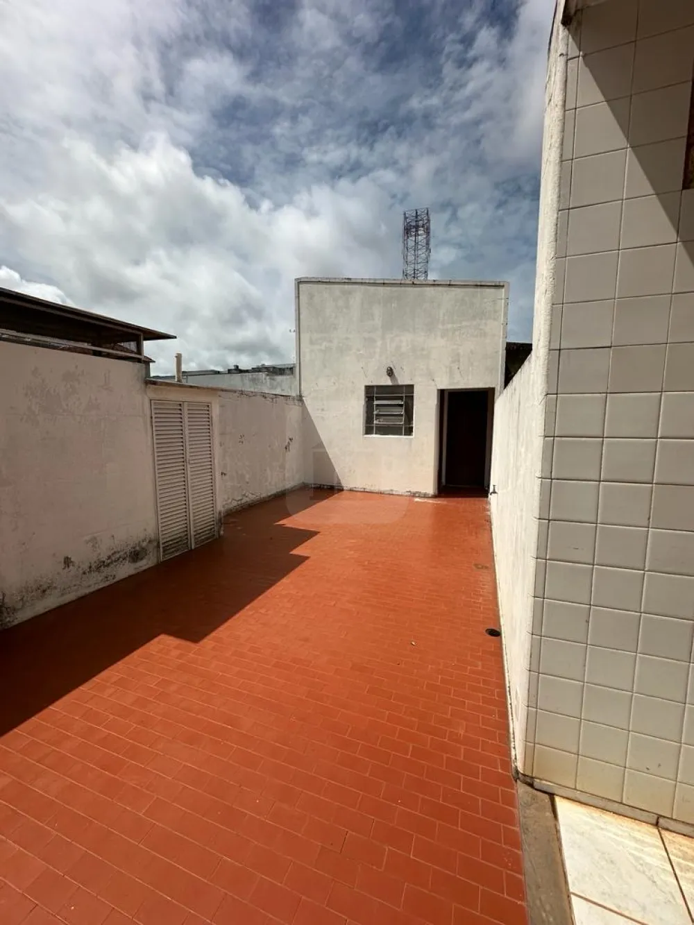 Alugar Comercial / Casa Comercial em Araguari R$ 4.500,00 - Foto 18