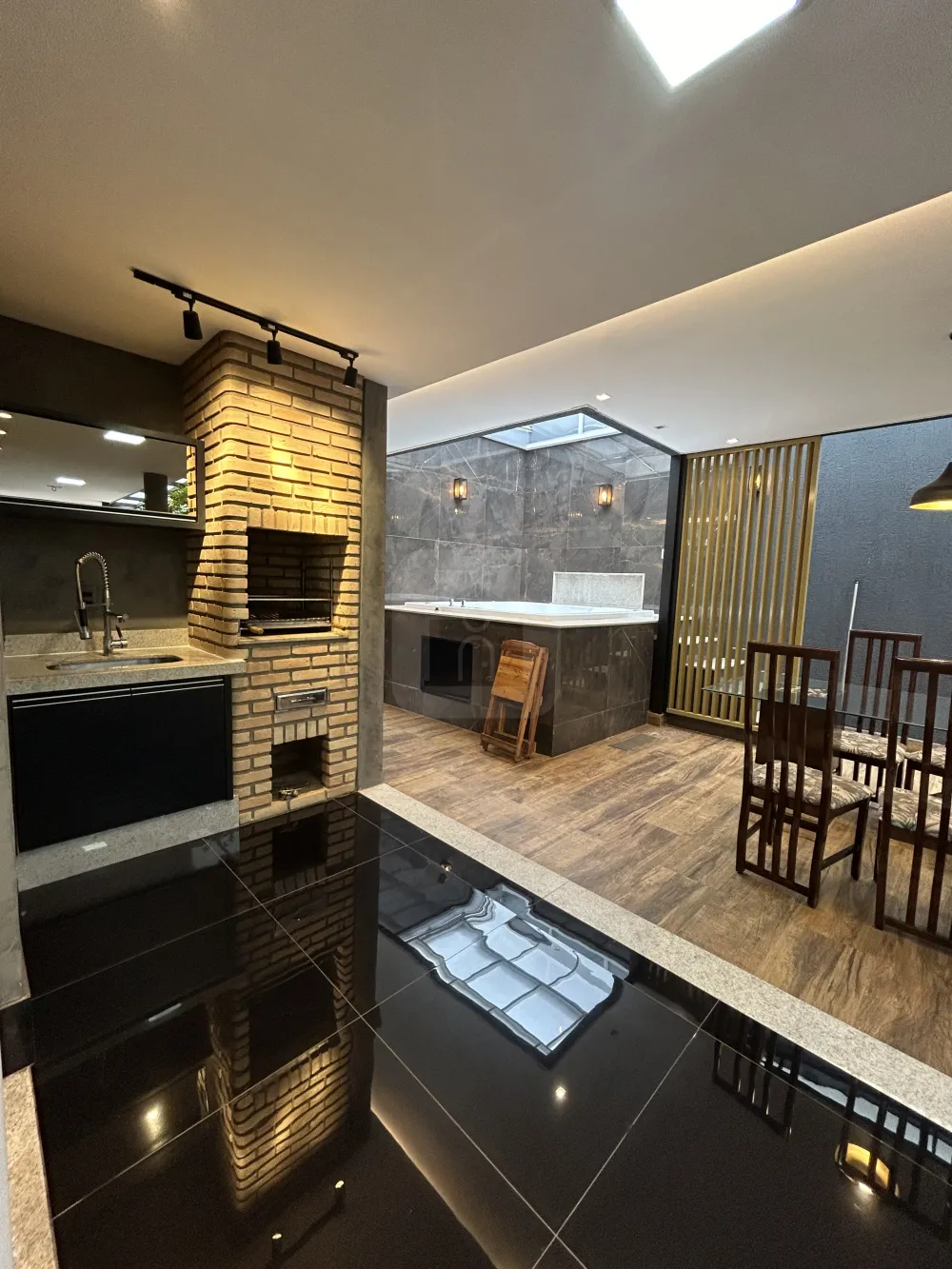 Comprar Casa / Condom&iacute;nio ou Loteamento Fechado em Uberl&acirc;ndia R$ 1.500.000,00 - Foto 24