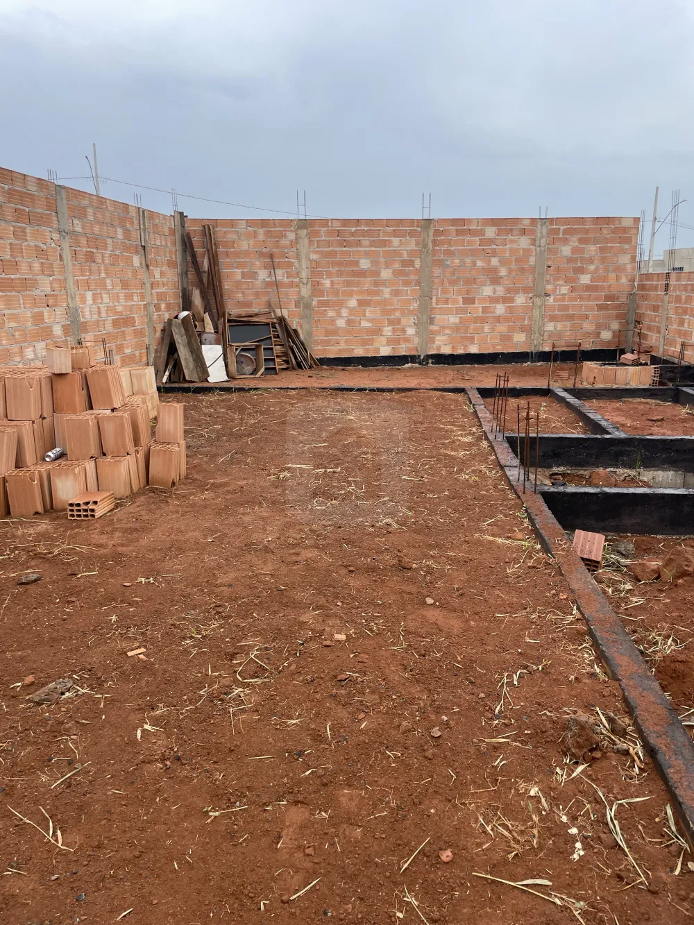 Comprar Terreno / Padr&atilde;o em Uberl&acirc;ndia R$ 370.000,00 - Foto 5