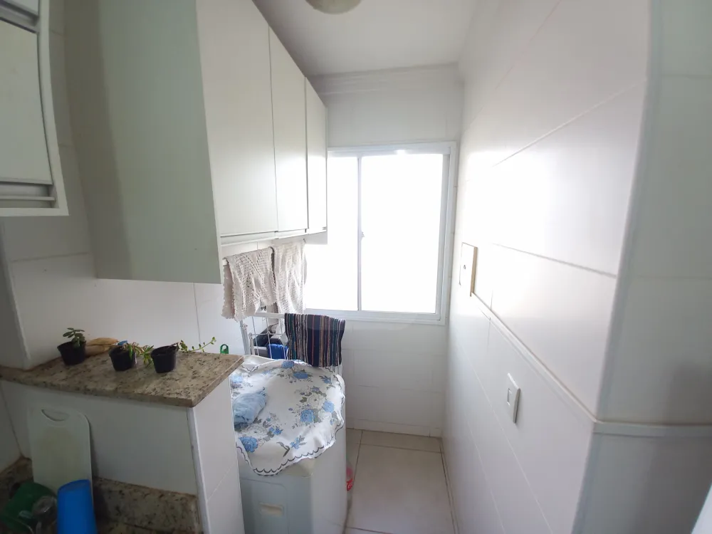 Alugar Apartamento / Padr&atilde;o em Uberl&acirc;ndia R$ 1.400,00 - Foto 2