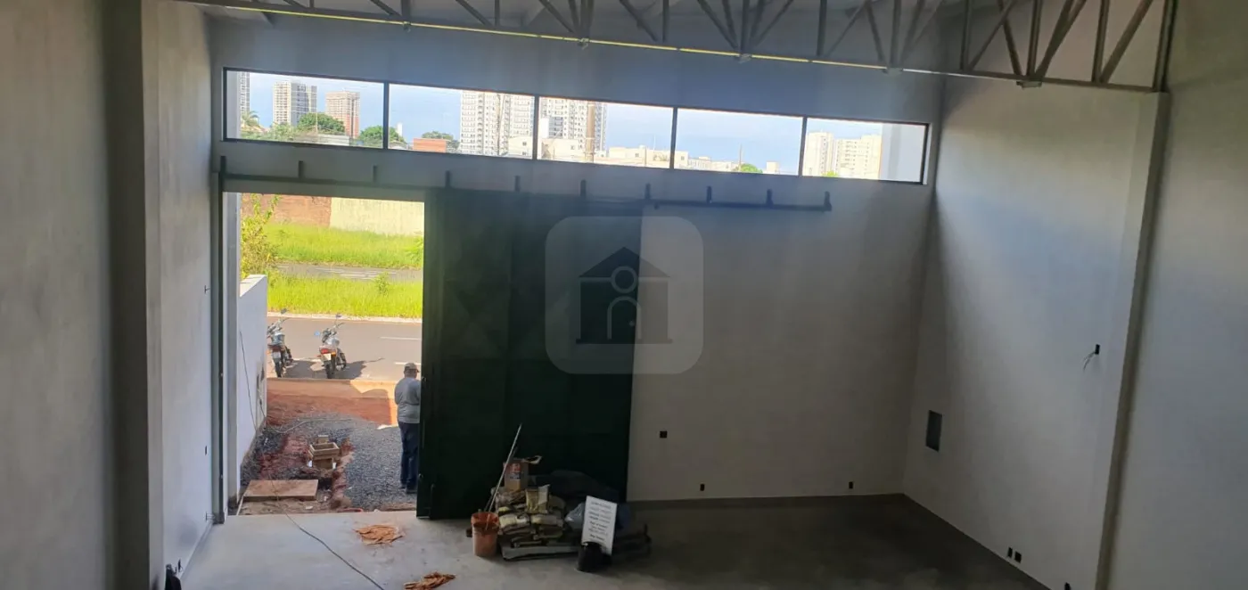 Alugar Comercial / Loja em Uberl&acirc;ndia R$ 7.500,00 - Foto 2