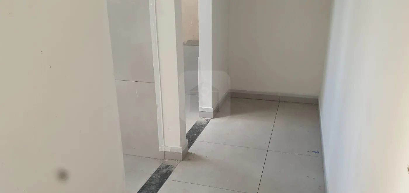 Alugar Comercial / Loja em Uberl&acirc;ndia R$ 7.500,00 - Foto 4