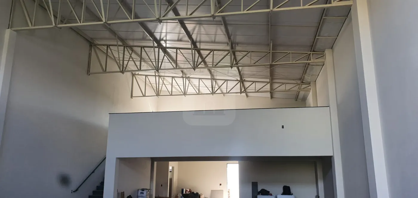 Alugar Comercial / Loja em Uberl&acirc;ndia R$ 7.500,00 - Foto 13