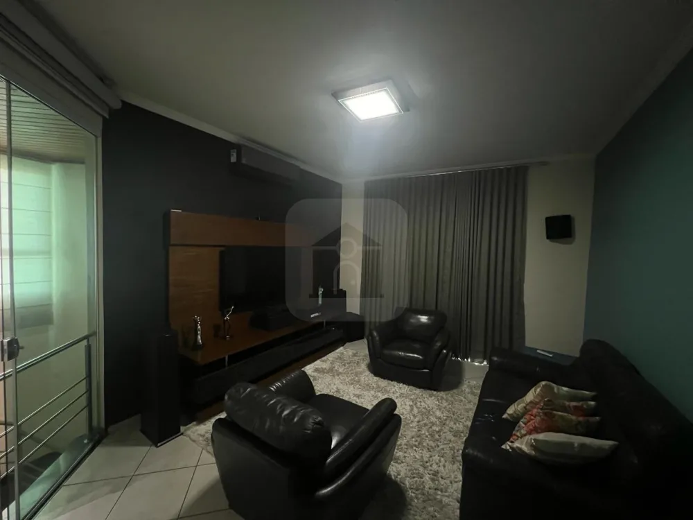 Comprar Casa / Padr&atilde;o em Uberl&acirc;ndia R$ 1.090.000,00 - Foto 7