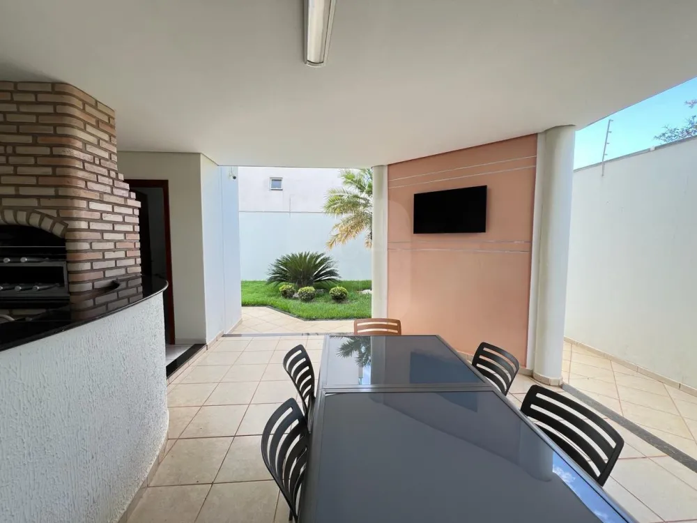 Comprar Casa / Padr&atilde;o em Uberl&acirc;ndia R$ 1.090.000,00 - Foto 19