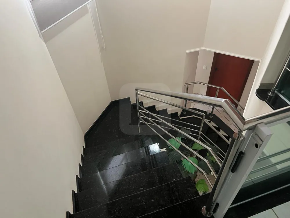 Comprar Casa / Padr&atilde;o em Uberl&acirc;ndia R$ 1.090.000,00 - Foto 39