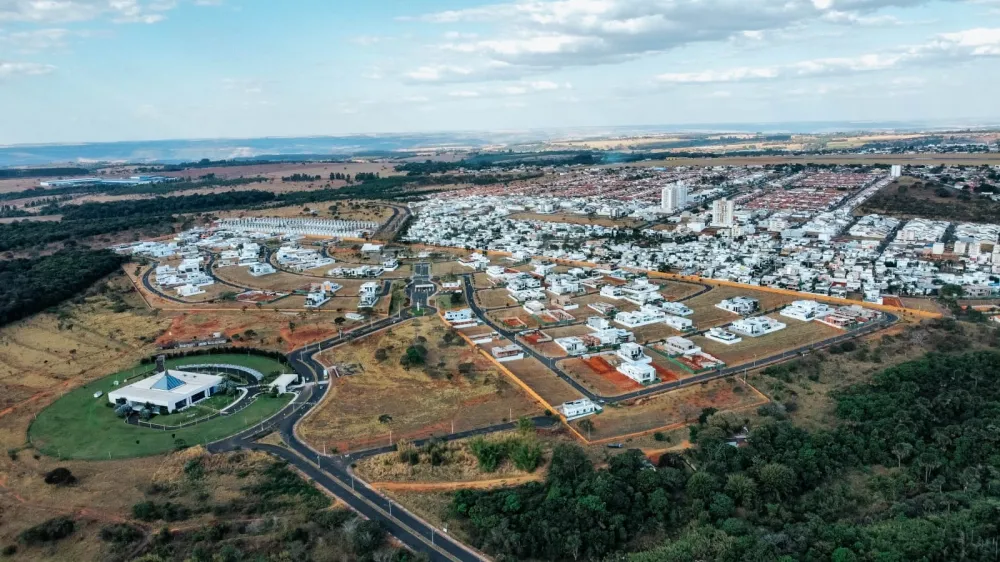 Comprar Terreno / Condom&iacute;nio em Uberl&acirc;ndia R$ 740.000,00 - Foto 3