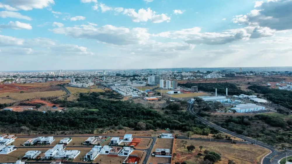 Comprar Terreno / Condom&iacute;nio em Uberl&acirc;ndia R$ 740.000,00 - Foto 4