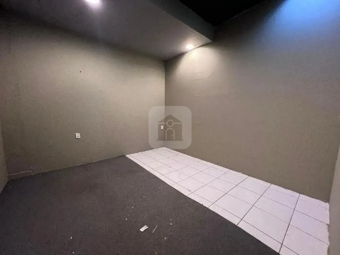 Alugar Comercial / Loja em Uberl&acirc;ndia R$ 10.500,00 - Foto 7