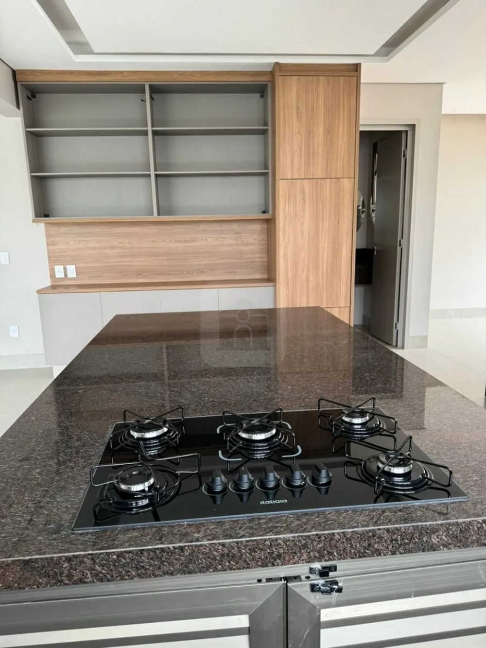 Alugar Casa / Condom&iacute;nio ou Loteamento Fechado em Uberl&acirc;ndia R$ 13.500,00 - Foto 4