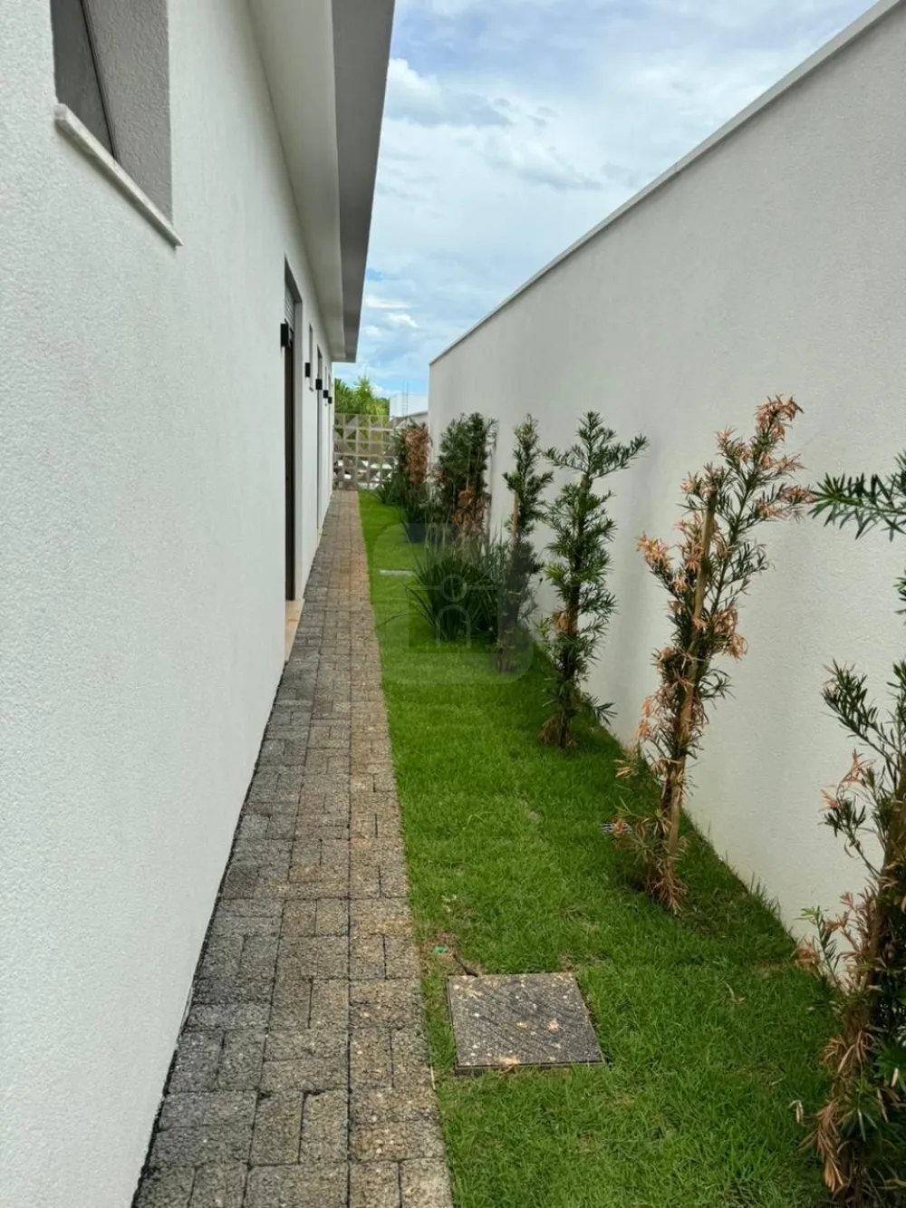 Alugar Casa / Condom&iacute;nio ou Loteamento Fechado em Uberl&acirc;ndia R$ 13.500,00 - Foto 9