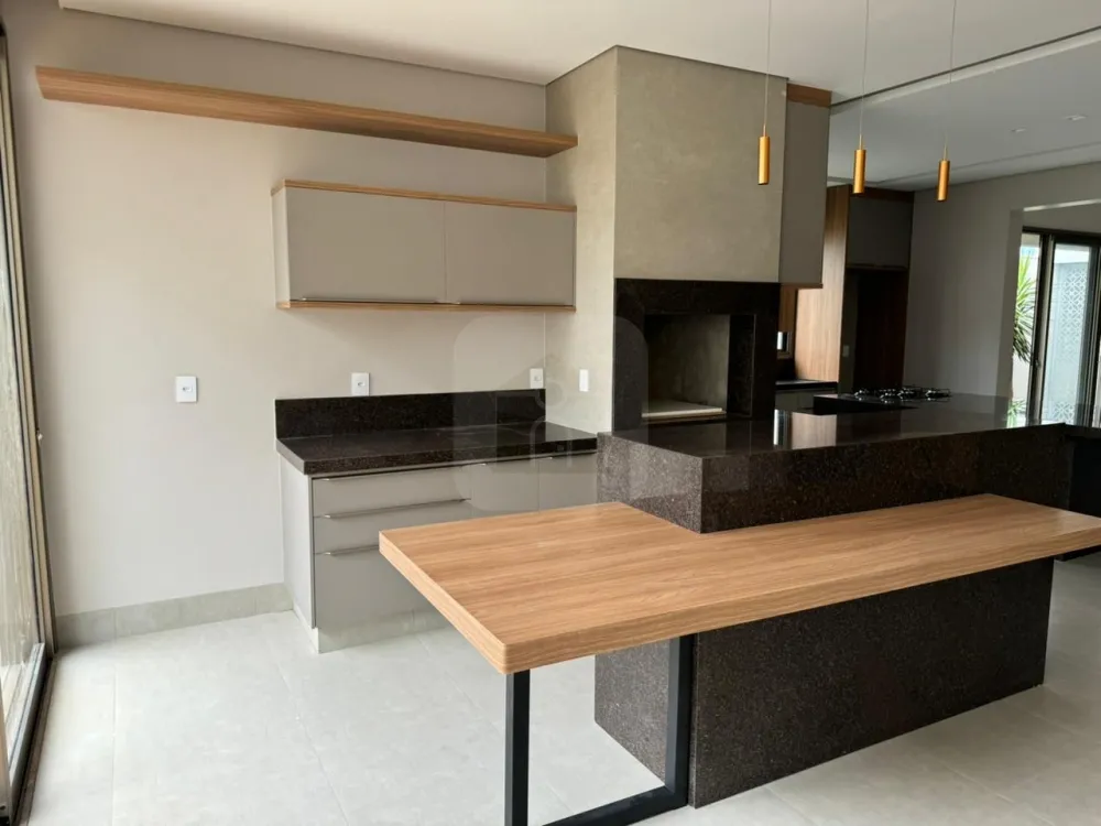 Alugar Casa / Condom&iacute;nio ou Loteamento Fechado em Uberl&acirc;ndia R$ 13.500,00 - Foto 14