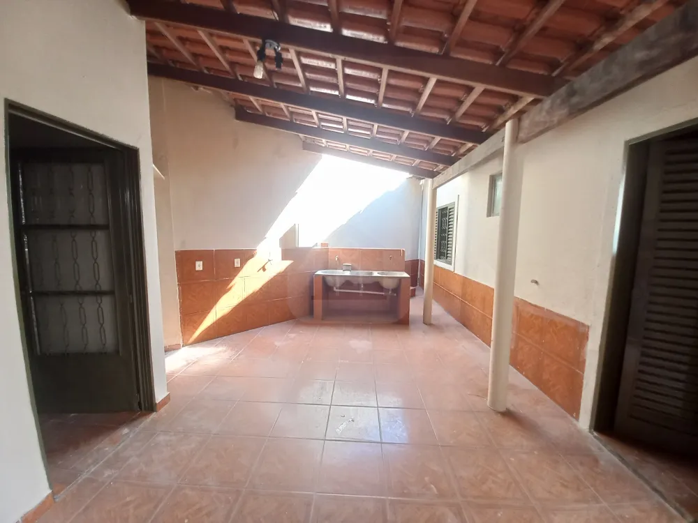 Alugar Casa / Padr&atilde;o em Uberl&acirc;ndia R$ 2.800,00 - Foto 8