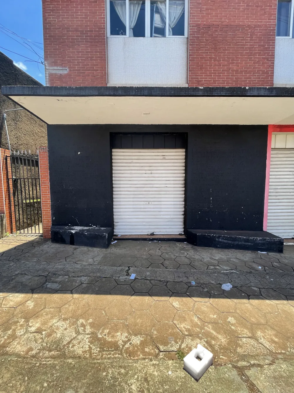 Alugar Comercial / C&ocirc;modo em Araguari R$ 800,00 - Foto 1