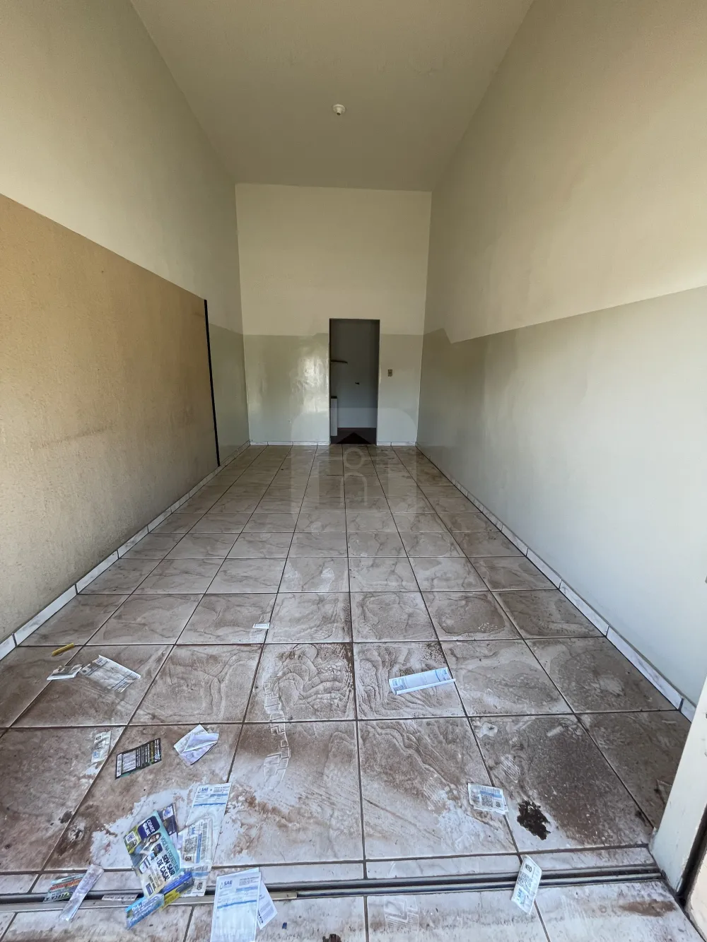 Alugar Comercial / C&ocirc;modo em Araguari R$ 900,00 - Foto 2