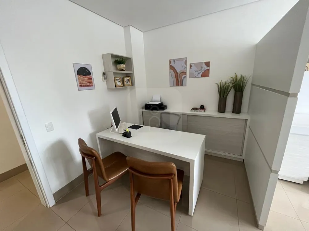 Comprar Comercial / Cl&iacute;nica em Uberl&acirc;ndia R$ 300.000,00 - Foto 1