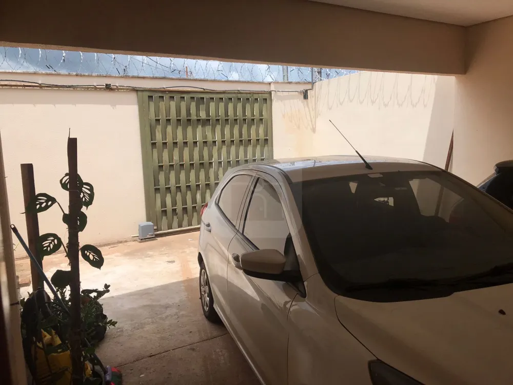 Comprar Casa / Padr&atilde;o em Uberl&acirc;ndia R$ 400.000,00 - Foto 11