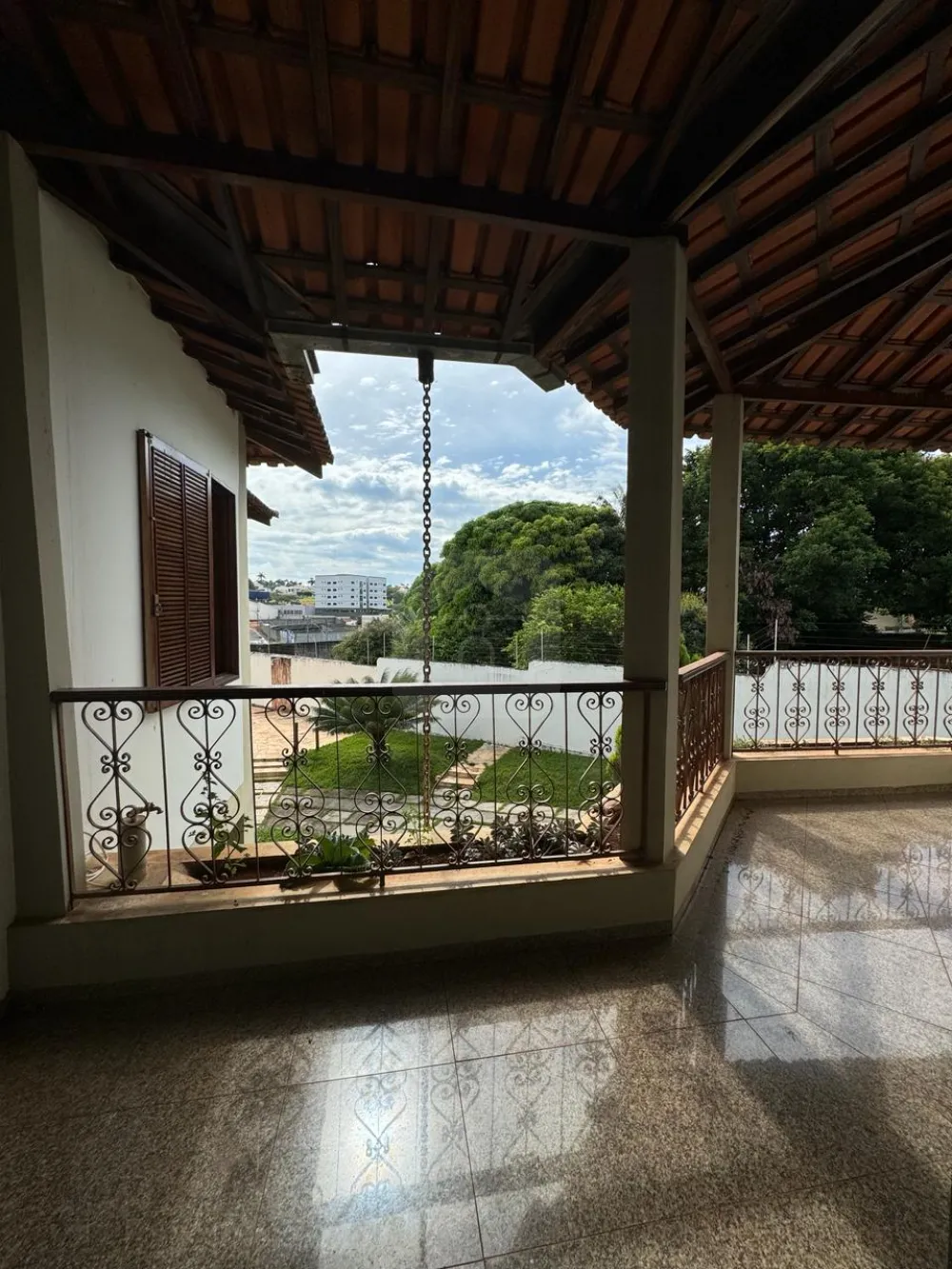 Alugar Casa / Padr&atilde;o em Araguari R$ 6.000,00 - Foto 14